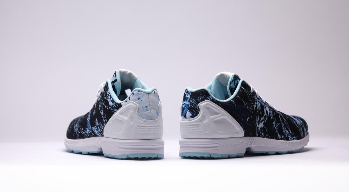 在庫処分 半額 adidas  Flux ZX Originals セキュリティ・セーフティ